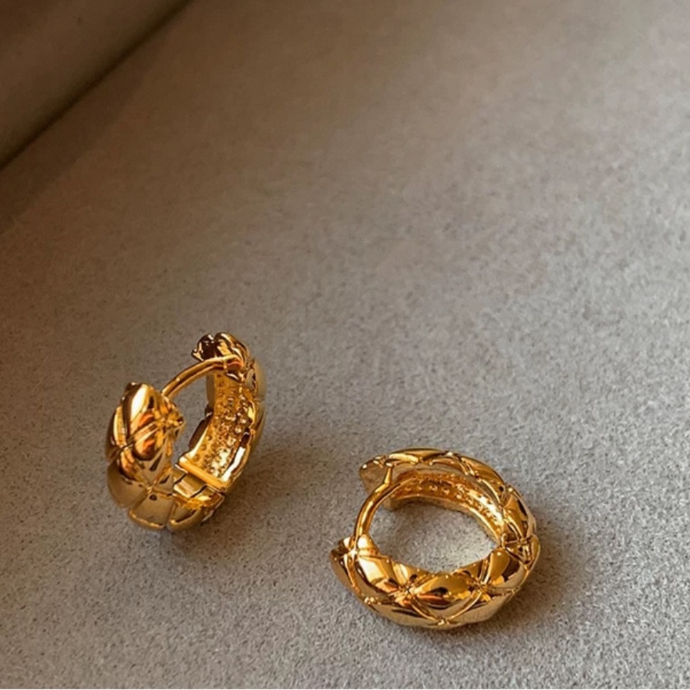22K plated Earrings go with any style good quality brand new